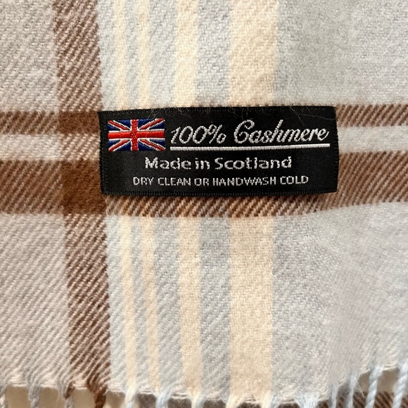 100% cashmere scarf - Picture 2 of 2